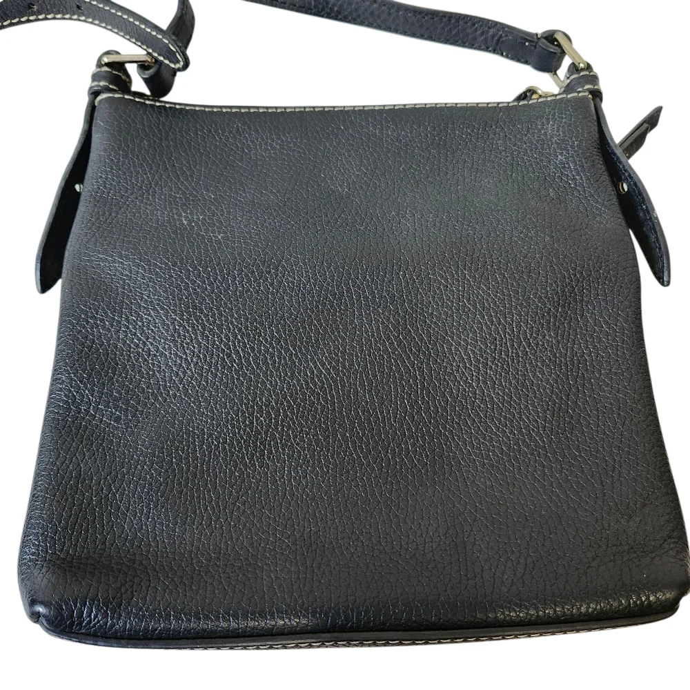 Dooney & Bourke Pebble Grain Black Crossbody Bag Leather Purse Zip‎ Pocket
